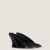 Sculpted Heeled Mules in Patent Leather Sculpted Heeled Mules in Patent Leather