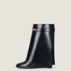 Shark Pinch Ankle Boots in Leather Shark Pinch Ankle Boots in Leather